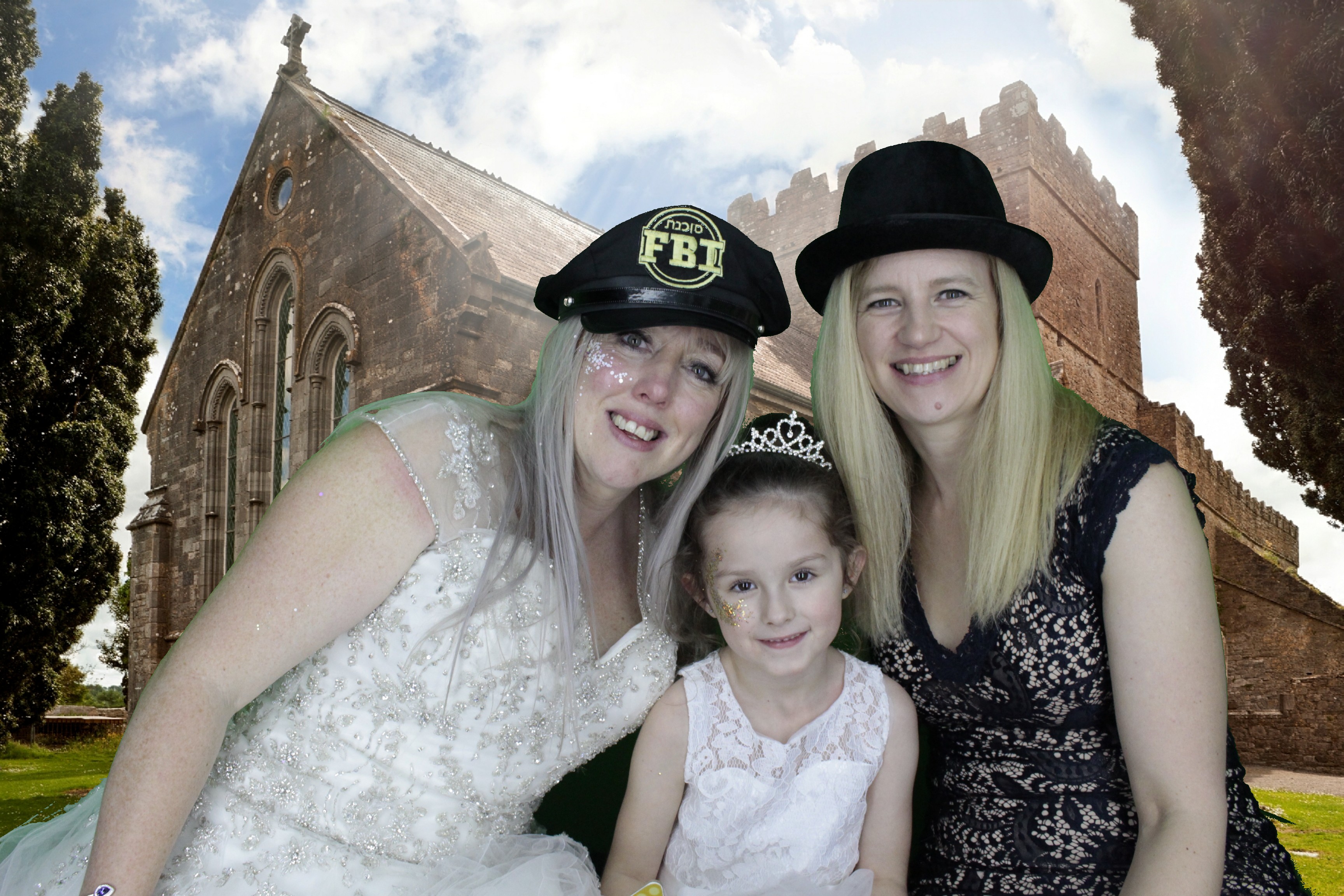 Nikki Carr's Wedding | View more photos from the event at gallery.myphotoboothexperience.co.uk/u/MyPhotoBoothExperienceLtd/Nikki-Carrs-Wedding